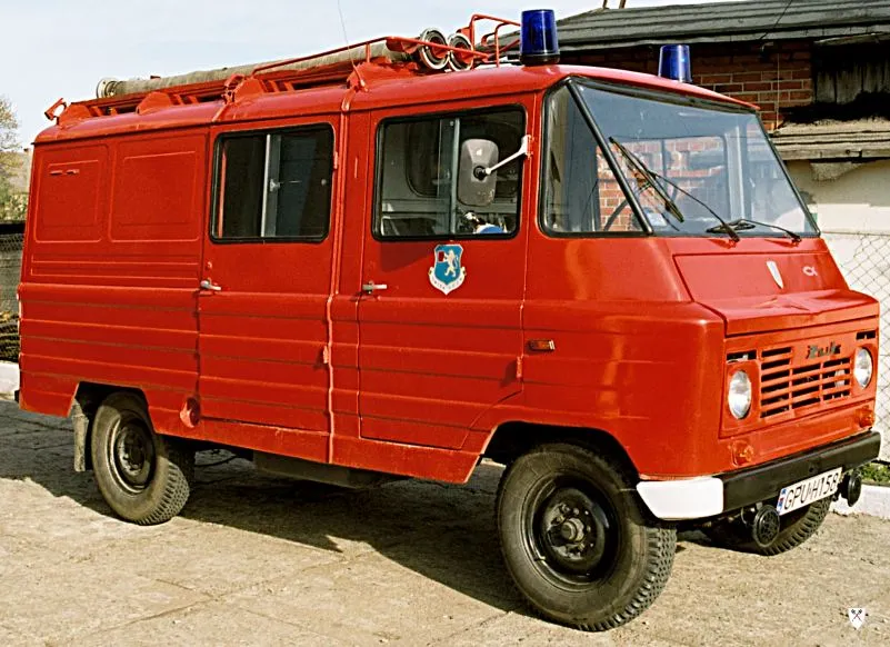 6606153-zuk.jpg