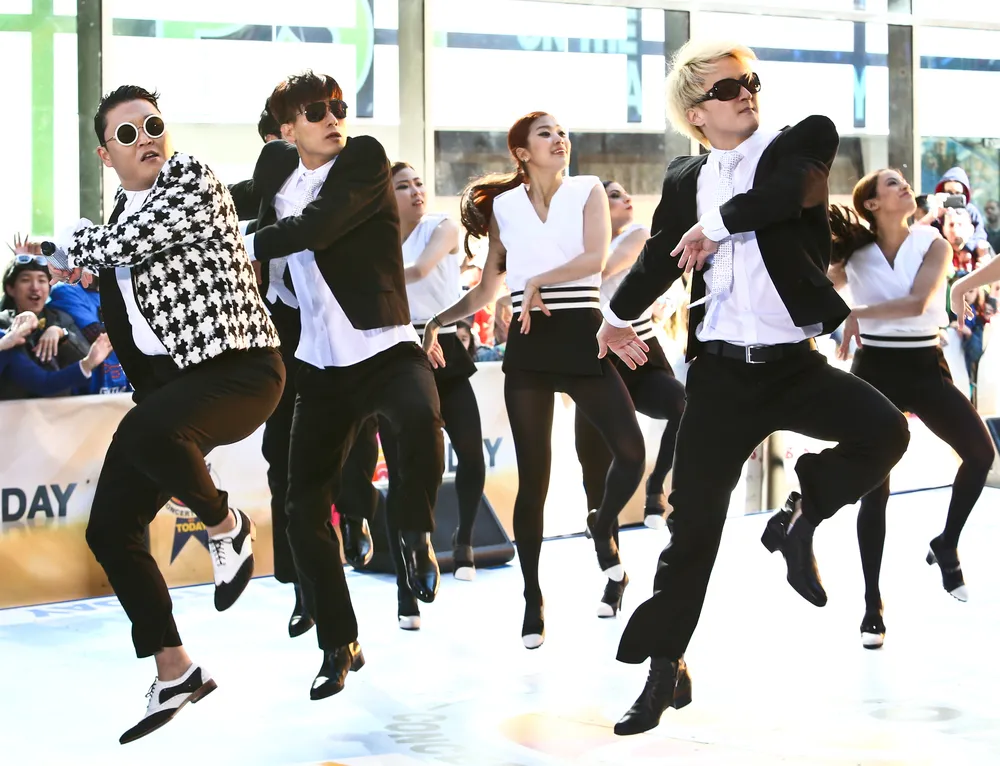 7155385-psy.jpg