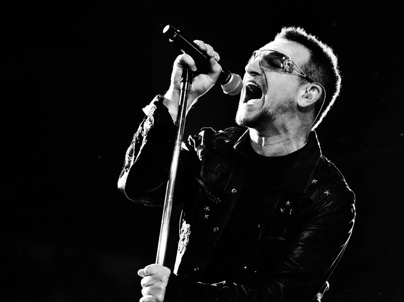 U2
