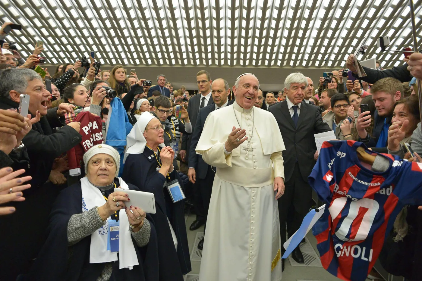 Papież Franciszek wśród wiernych