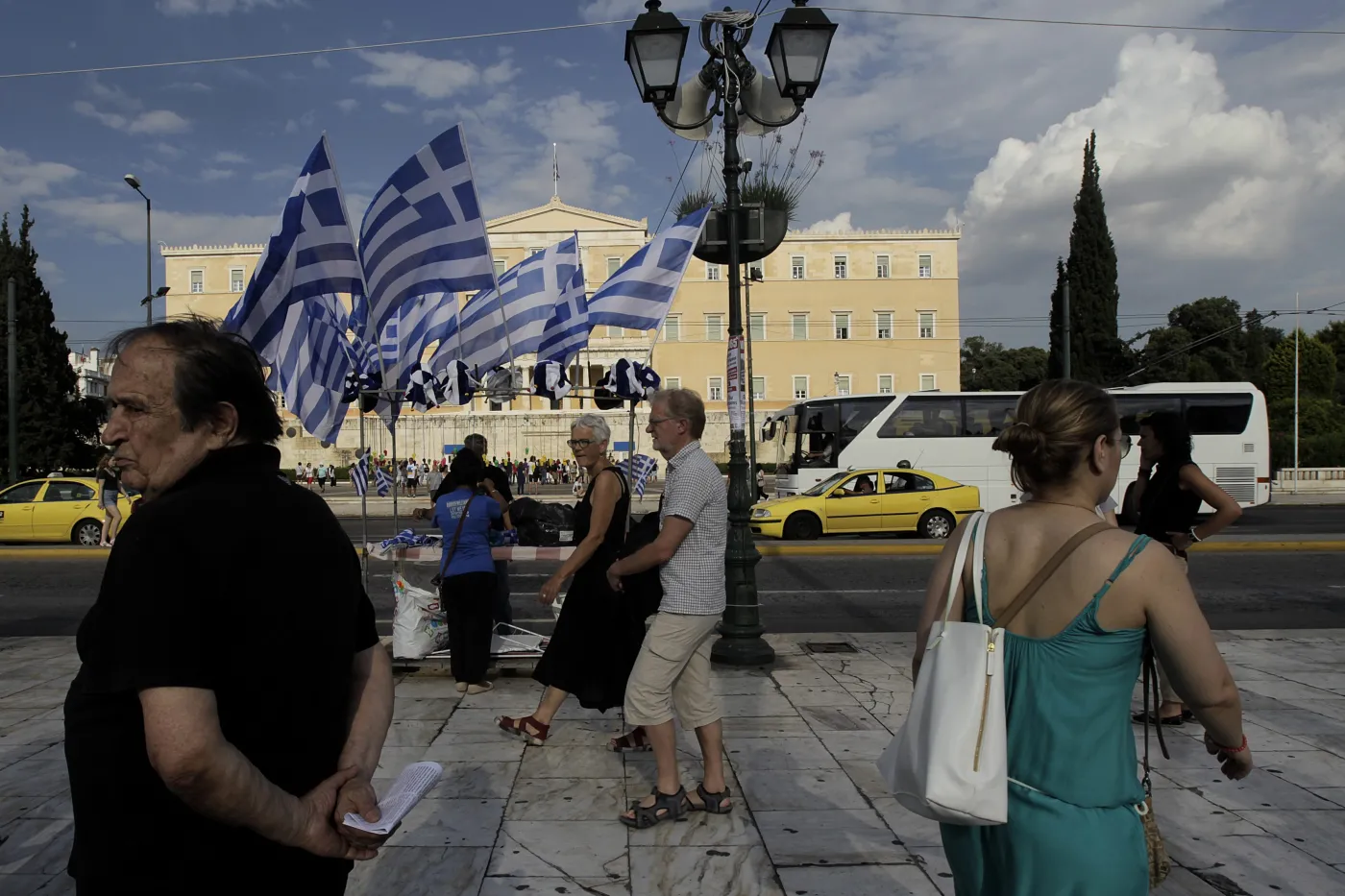 Demonstracja przed greckim parlamentem