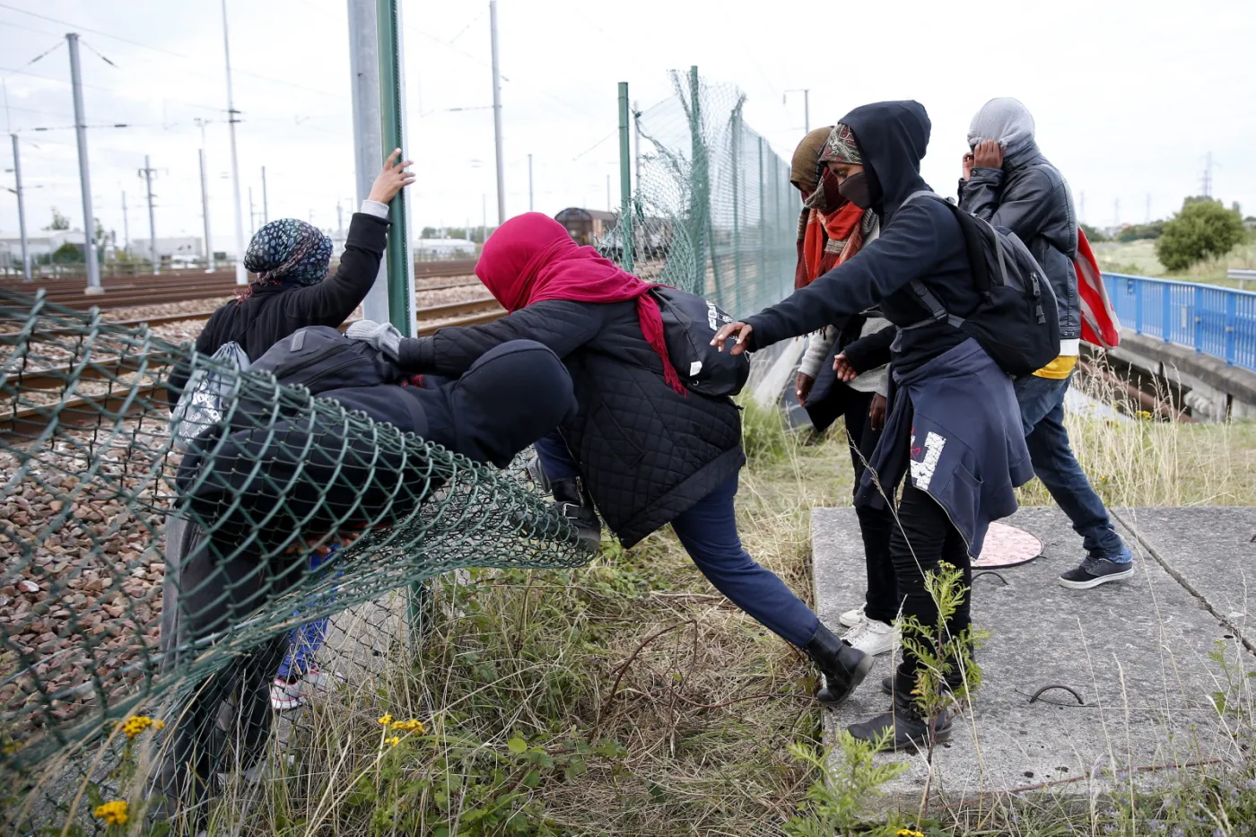 Nielegalni imigranci we Francji