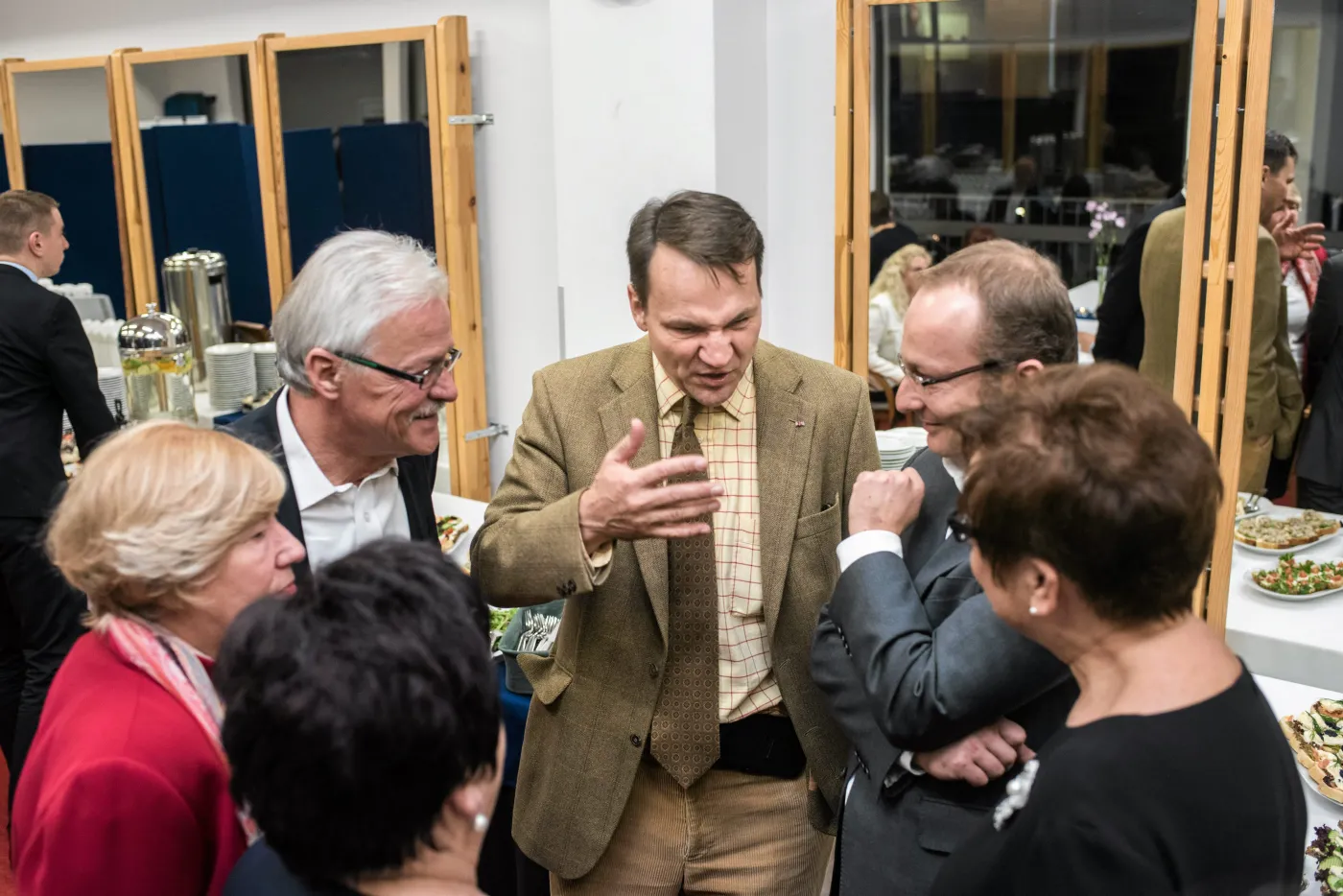 Radosław Sikorski w sztabie PO