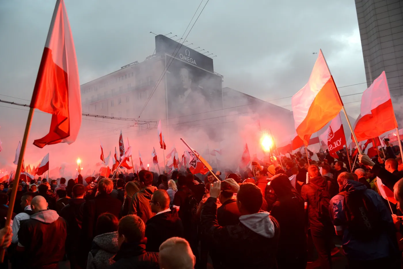 Marsz Niepodległości w Warszawie. W tym roku bez większych incydentów. ZDJĘCIA