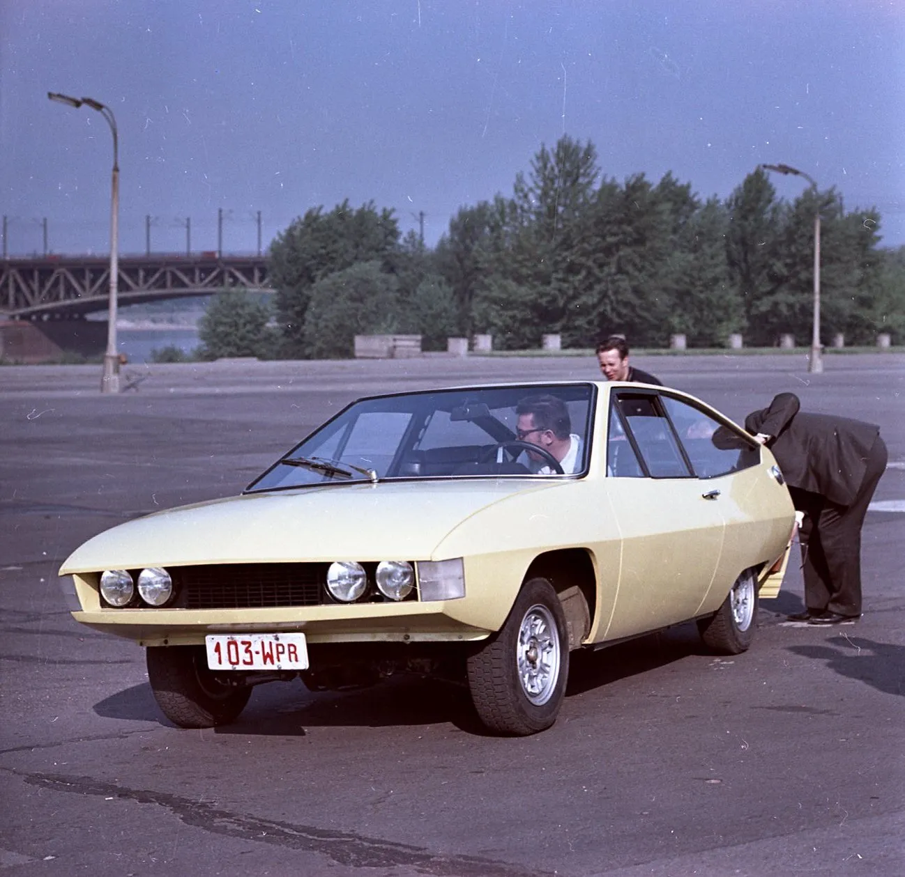 8442408-22.jpg