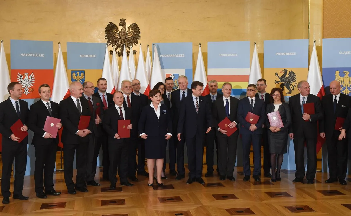LISTA 16 NOWYCH WOJEWODÓW. Premier Beata Szydło: Dacie radę
