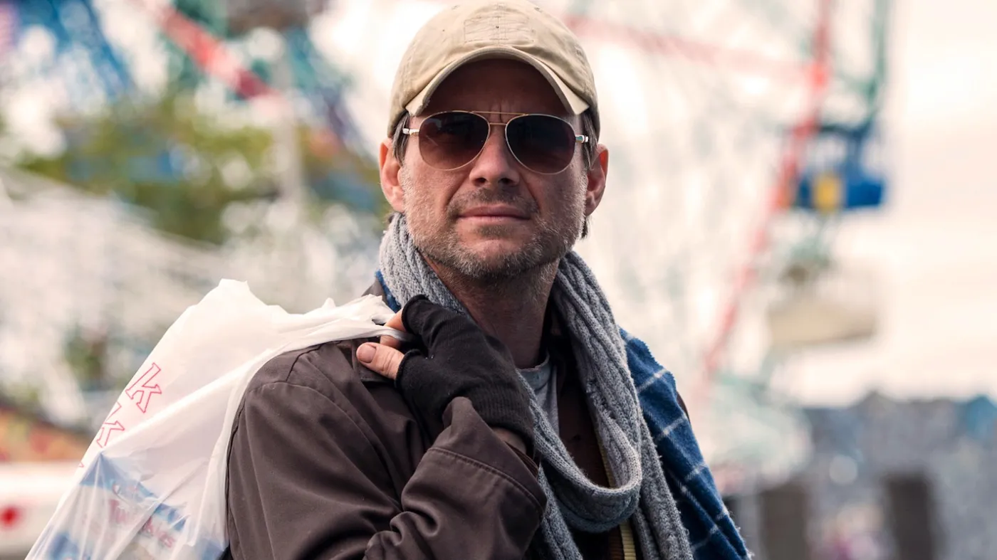 8526796-mr.jpg