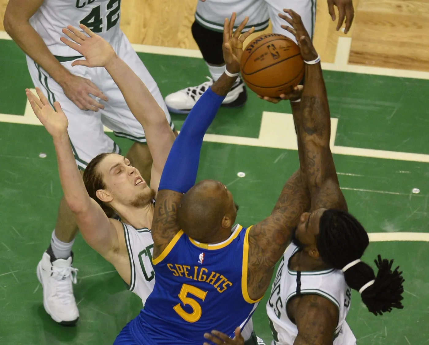 Marreese Speights i Kelly Olynyk