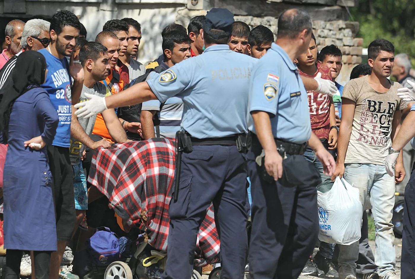 Imigranci niedaleko miasta Tovarnik