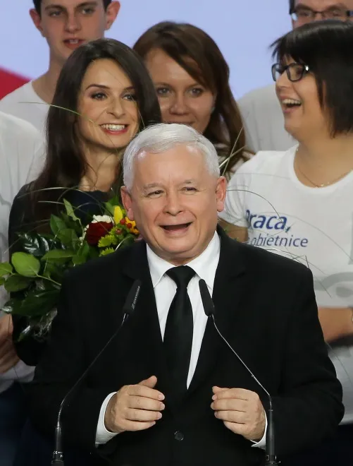 PO powinna brać przykład z PiS, kiedy było opozycją. OPINIA