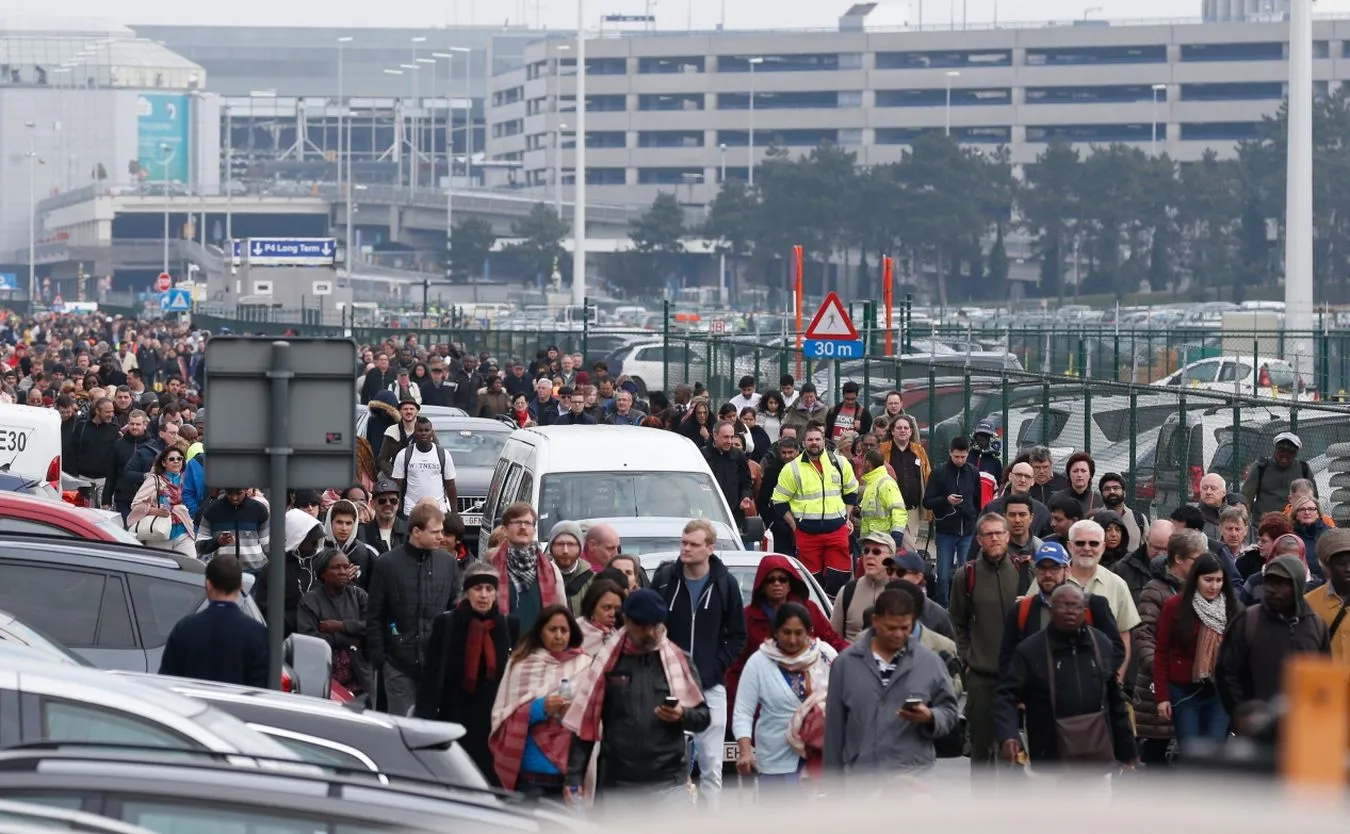 Ewakuacja lotniska Zaventem w Brukseli