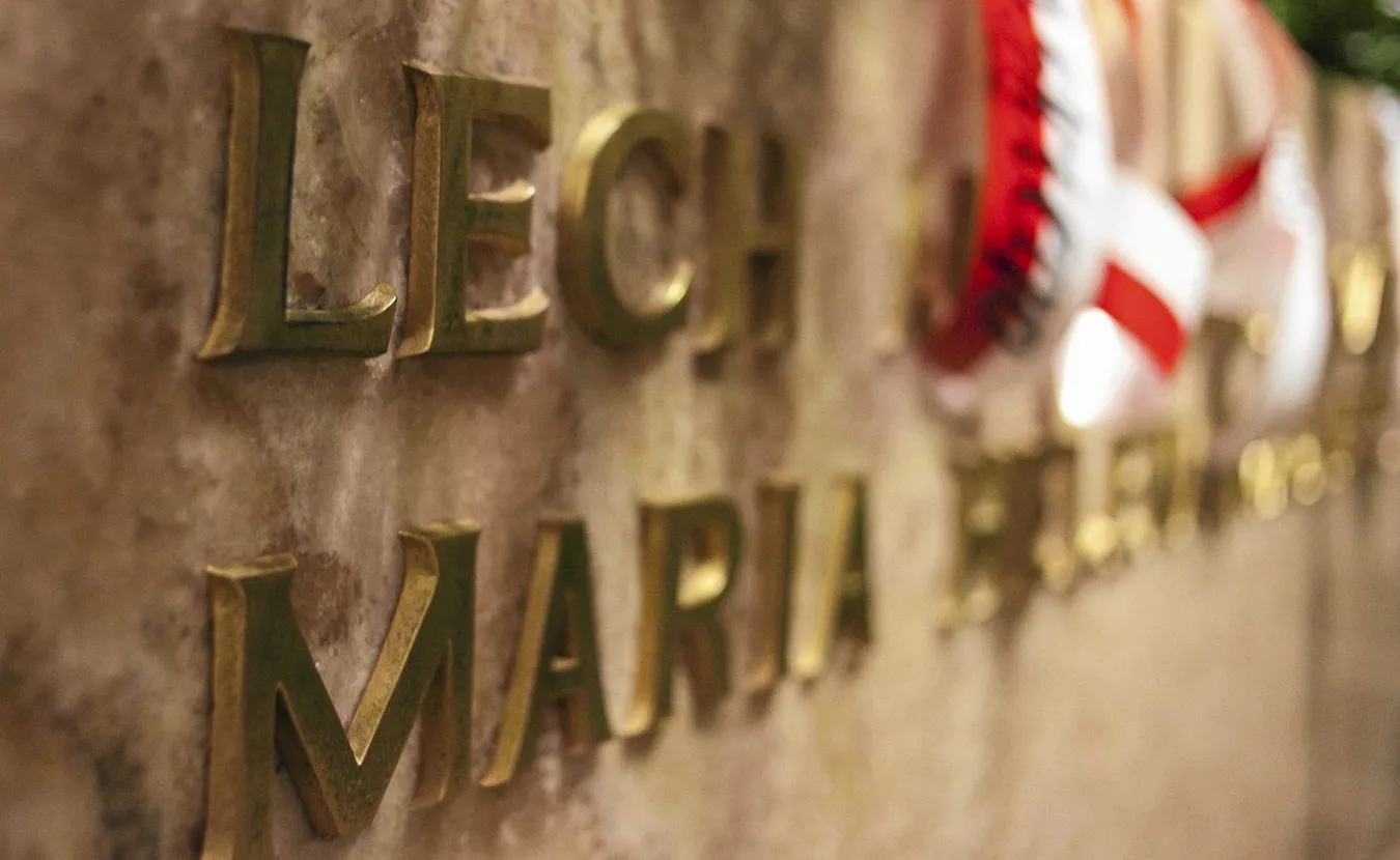 Grób Lecha i Marii Kaczyńskich