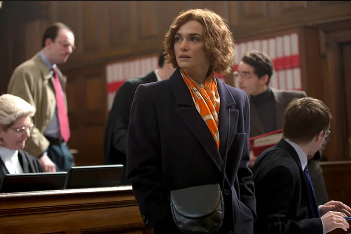 Kadr z filmu "Kłamstwo" ("Denial")
