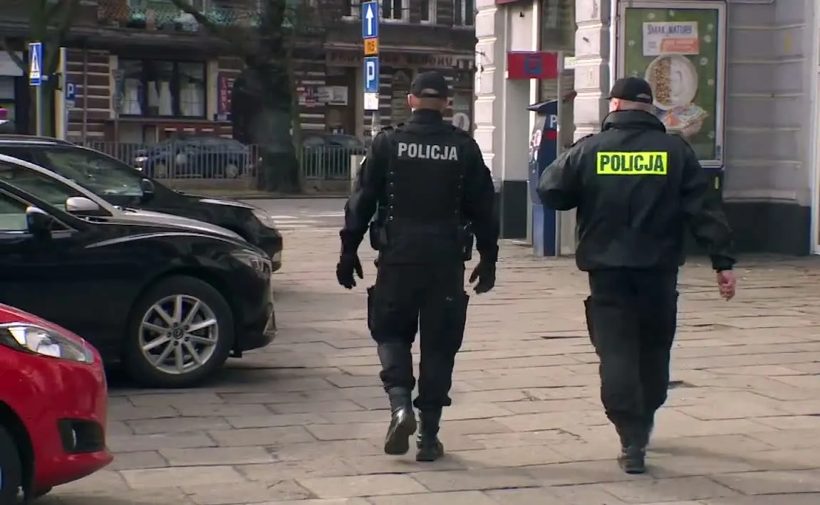 Skazany mężczyzna uciekł policjantom