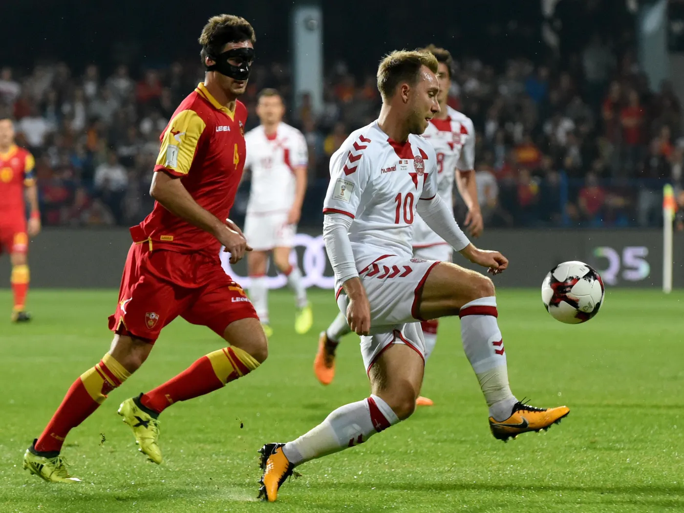 Christian Eriksen i Nikola Vukcevic