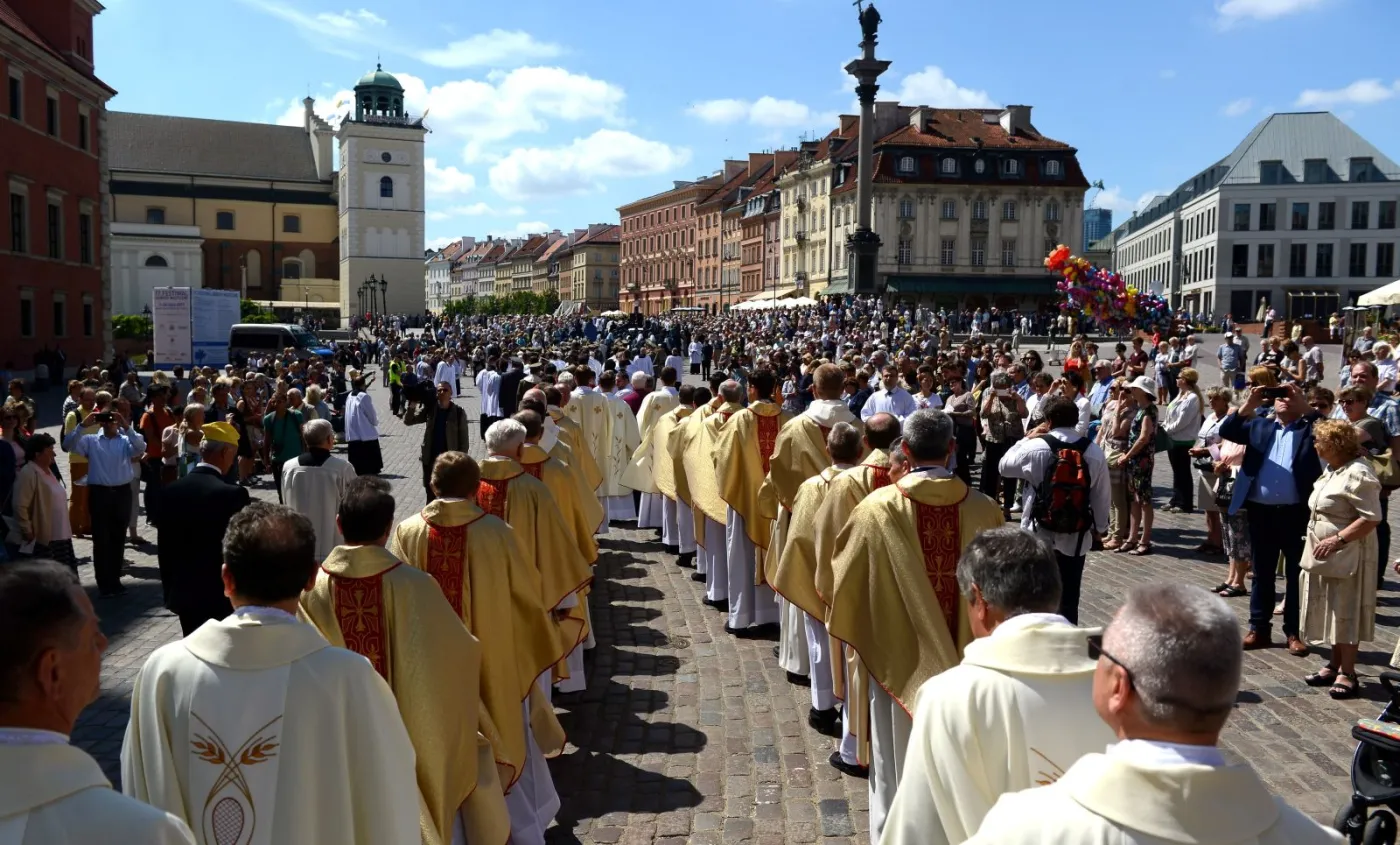 Procesja Bożego Ciała w Warszawie