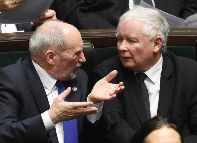 Macierewicz o katastrofie smoleńskiej: Ta zbrodnia nie może ujść płazem, trzeba wskazać odpowiedzialnych
