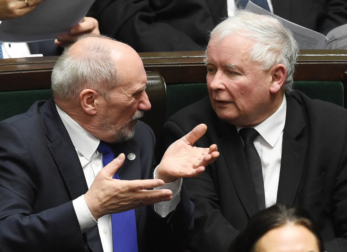 Macierewicz. Minister obrony Smoleńska