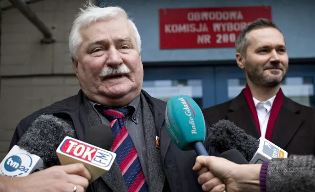 Jarosław Wałęsa o teczkach gen. Kiszczaka: Proszę ojca, żeby nie zajmował się już tymi sprawami