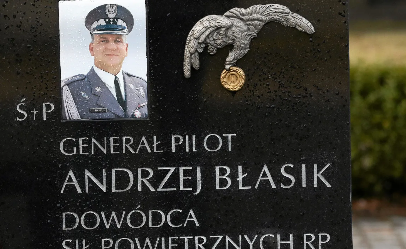Nagrobek generała Andrzeja Błasika