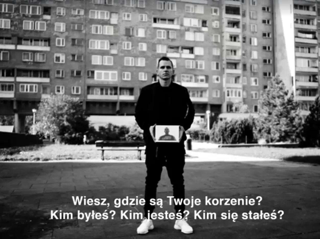 W.E.N.A. - kadr z filmu "Niepamięć"