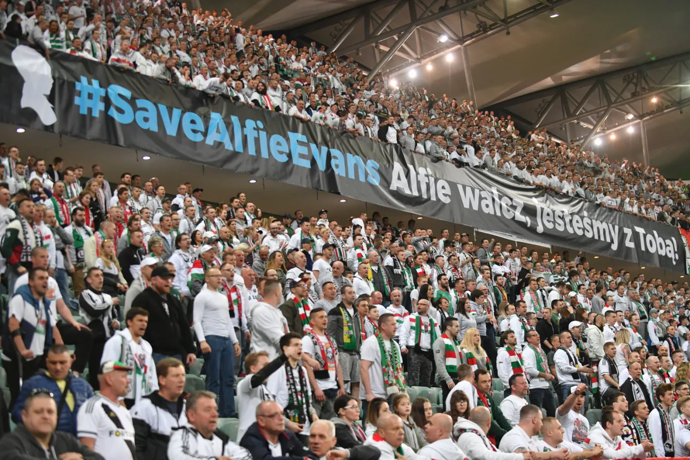 Oprawa meczowa kibiców Legii Warszawa