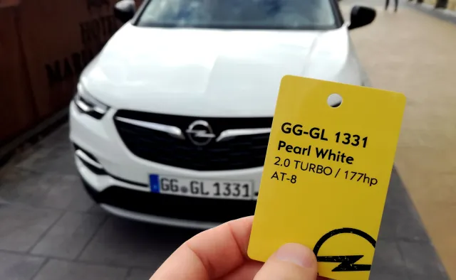 Opel rozwiązał worek i wprowadza na polskie drogi osiem nowych modeli. To wielka ofensywa