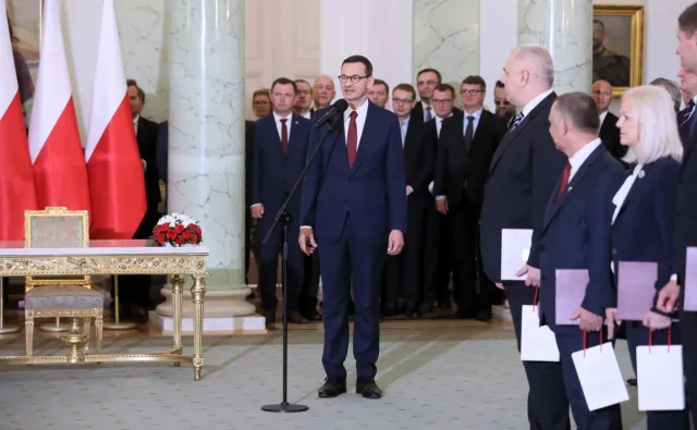 Rekonstrukcja rządu: Kim są nowi ministrowie [SYLWETKI]