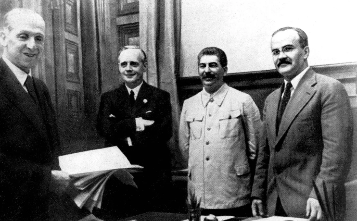 Podpisanie paktu Ribbentrop - Mołotow
