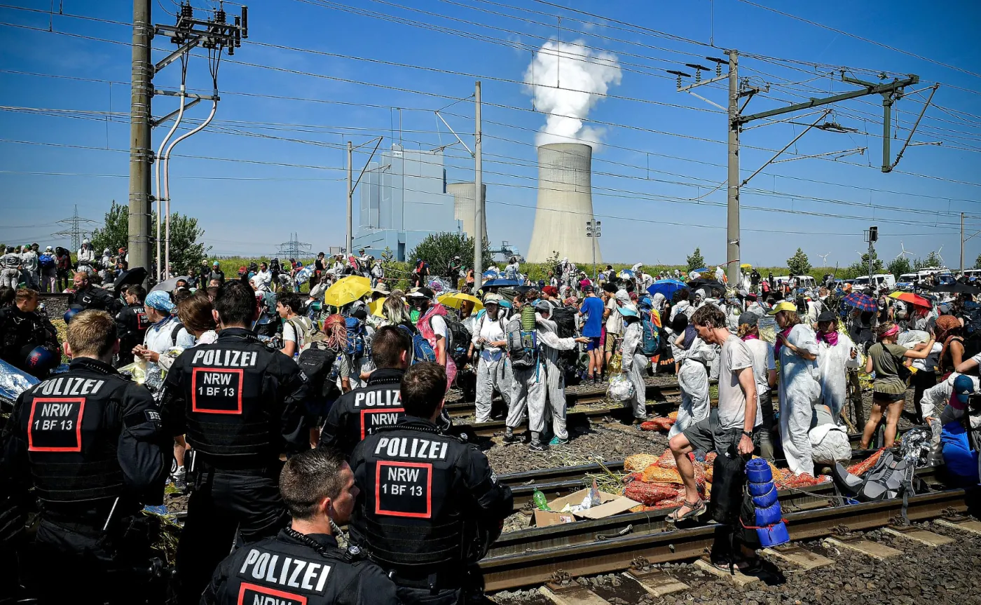Niemiecka policja kontra ekolodzy