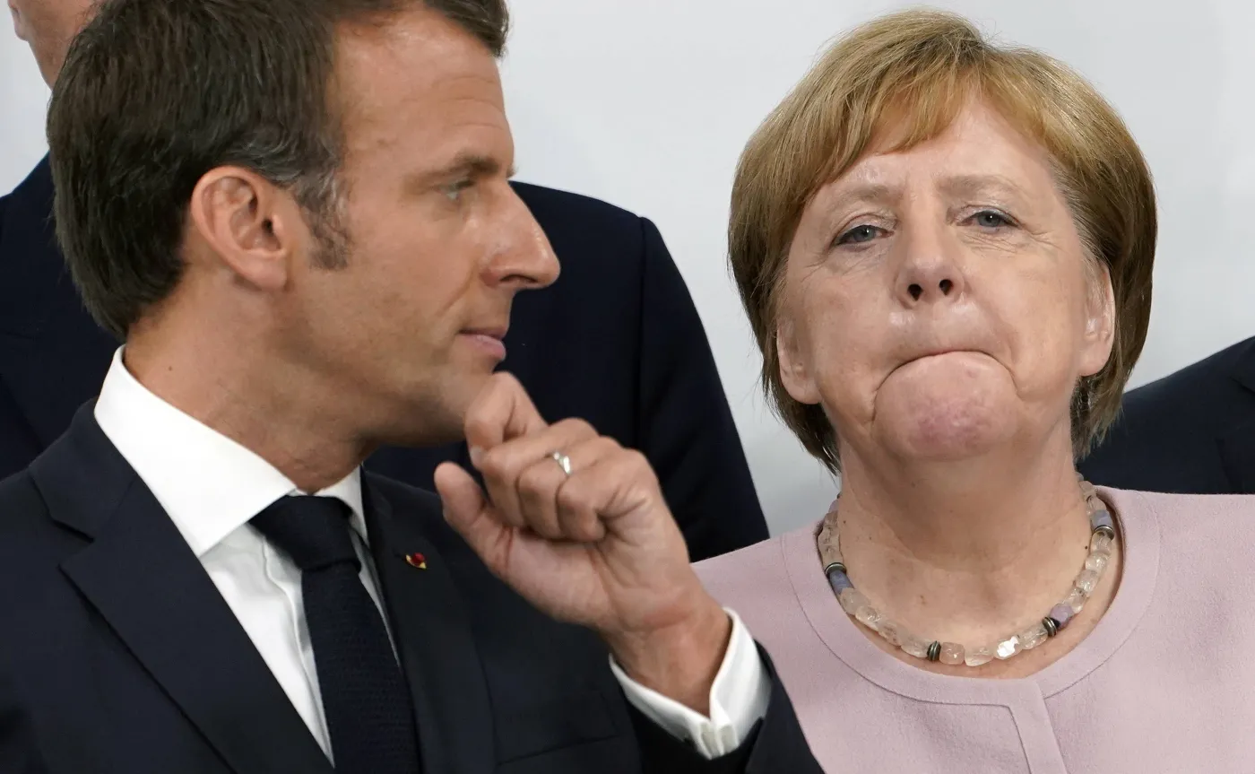 Emmanuel Macron i Angela Merkel
