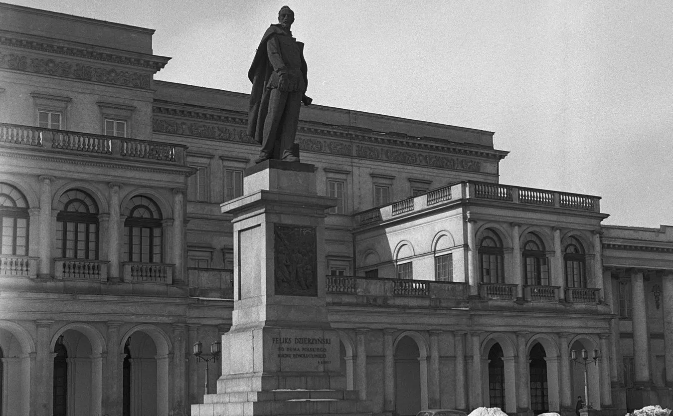 Pomnik Dzierżyńskiego w Warszawie