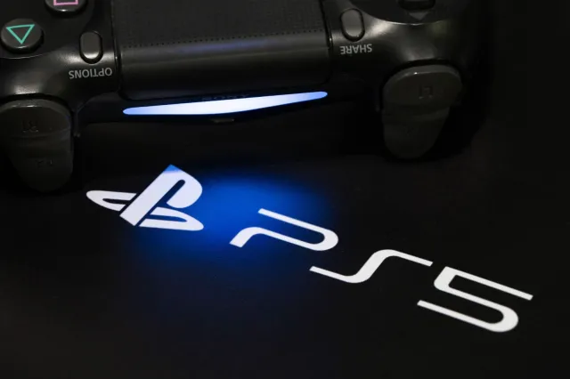 Jak podłączyć dodatkowy pad do PS5? [PORADNIK]