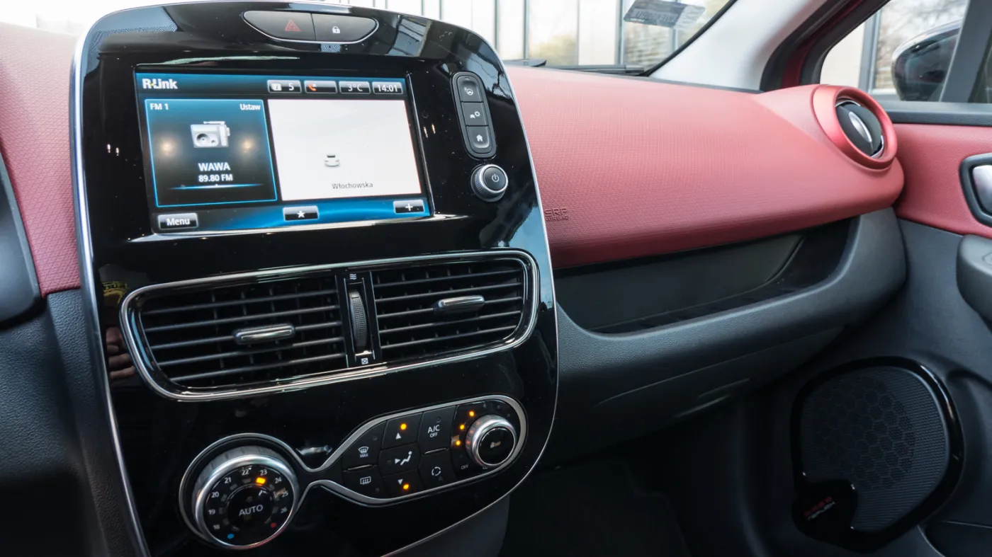 System multimedialny R-Link, Renault Clio