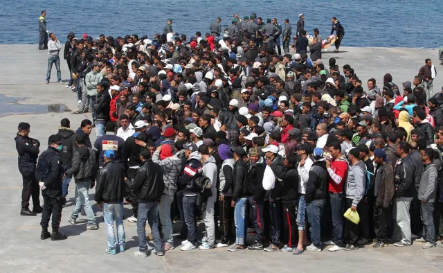 Unijni audytorzy krytycznie ocenili relokację imigrantów. RAPORT ETO