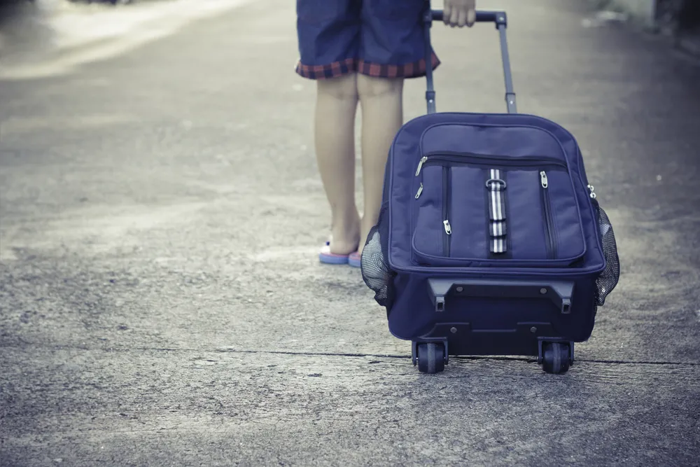 Niecodzienna sytuacja w trakcie lekcji. "Plecak samoistnie przemieścił się po sali"