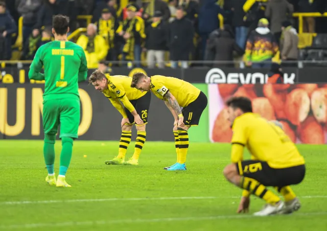 Liga niemiecka: Borussia przegrywała już 0:3, ale uniknęła porażki [WIDEO]
