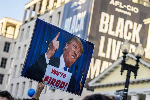 "WSJ": Trump ma pełne prawo zażądać ponownego przeliczenia głosów