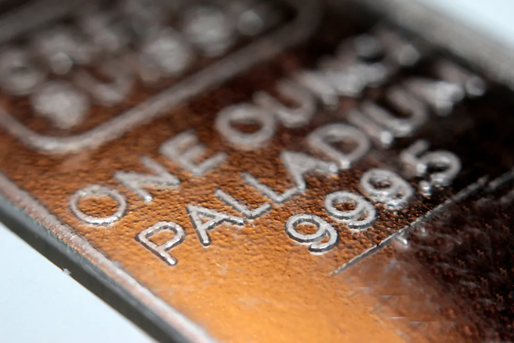 Metal cenniejszy niż złoto. Dla palladu złodzieje polują na katalizatory