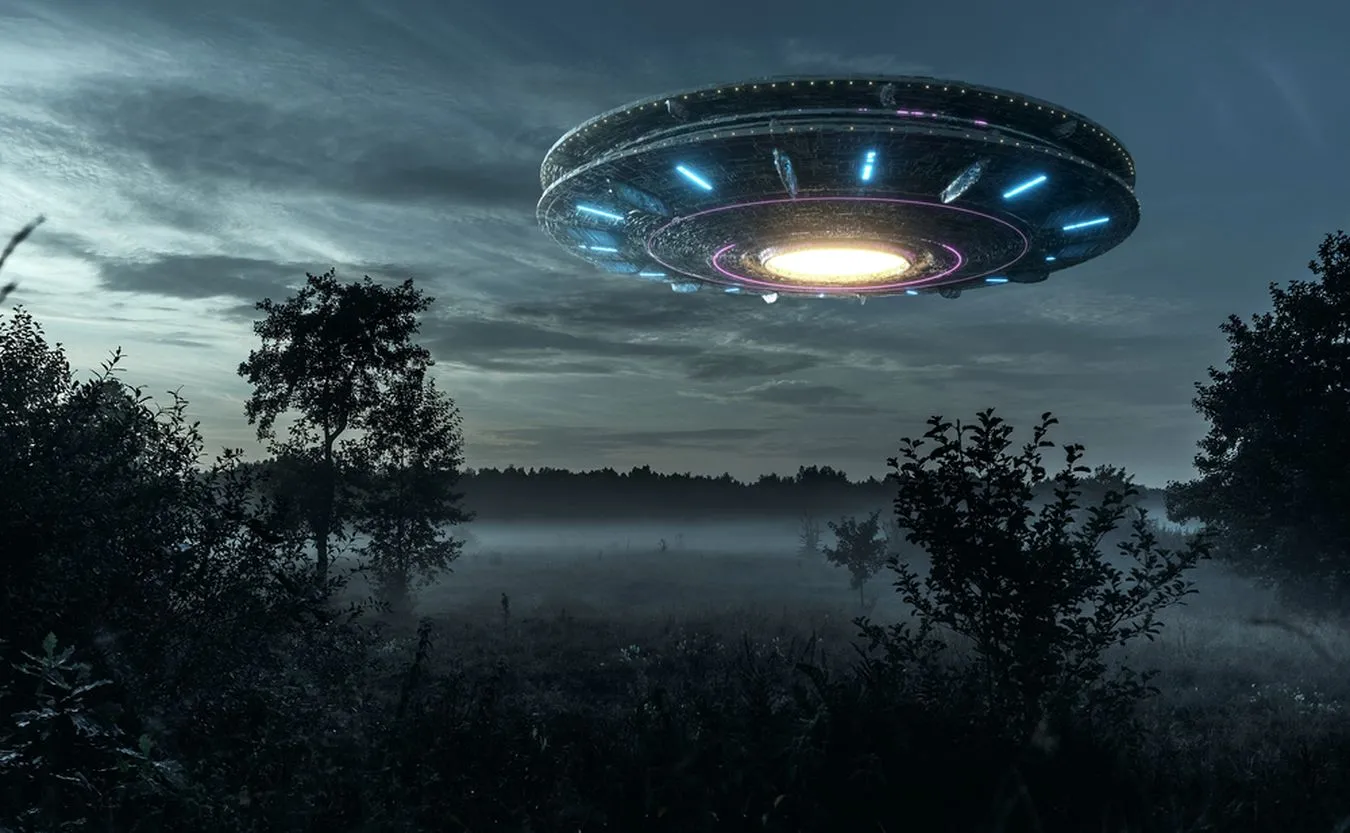 "NYT" o rządowym badaniu UFO: Duża część niewyjaśnionych zjawisk wywołały śmieci i chińskie drony