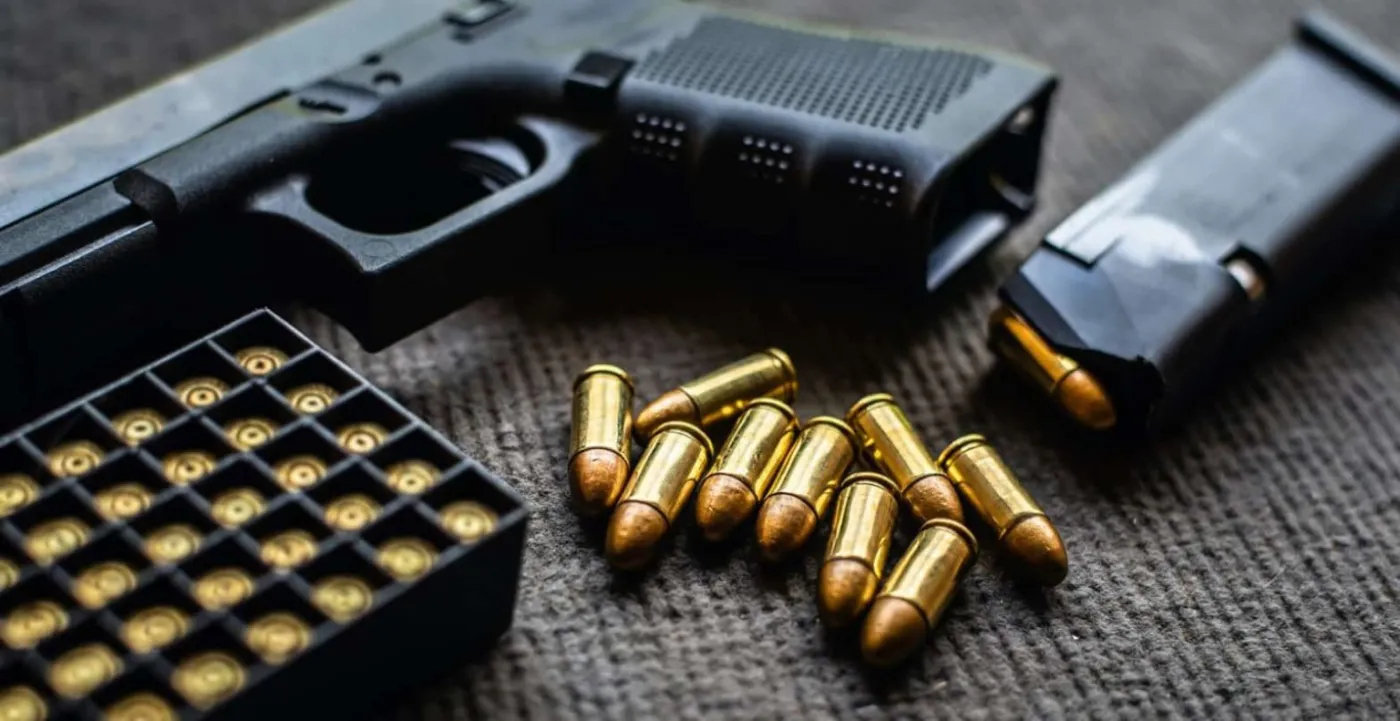 Podatkiem w kalifornijskich gangsterów, frustratów, psychopatów… z bronią za pazuchą