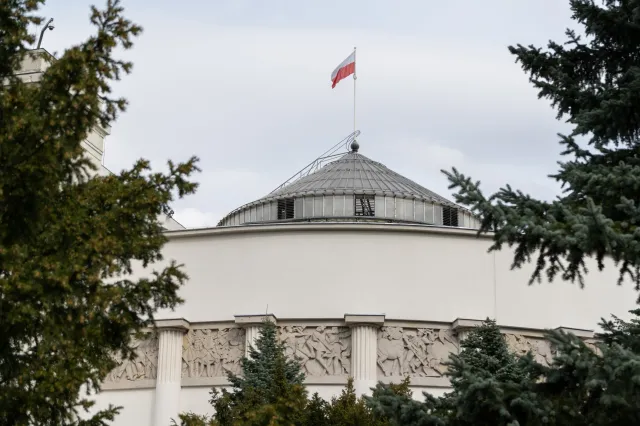 Czym powinien zająć się nowy rząd? Te kwestie są dla nas najważniejsze [SONDAŻ DGP I RMF]