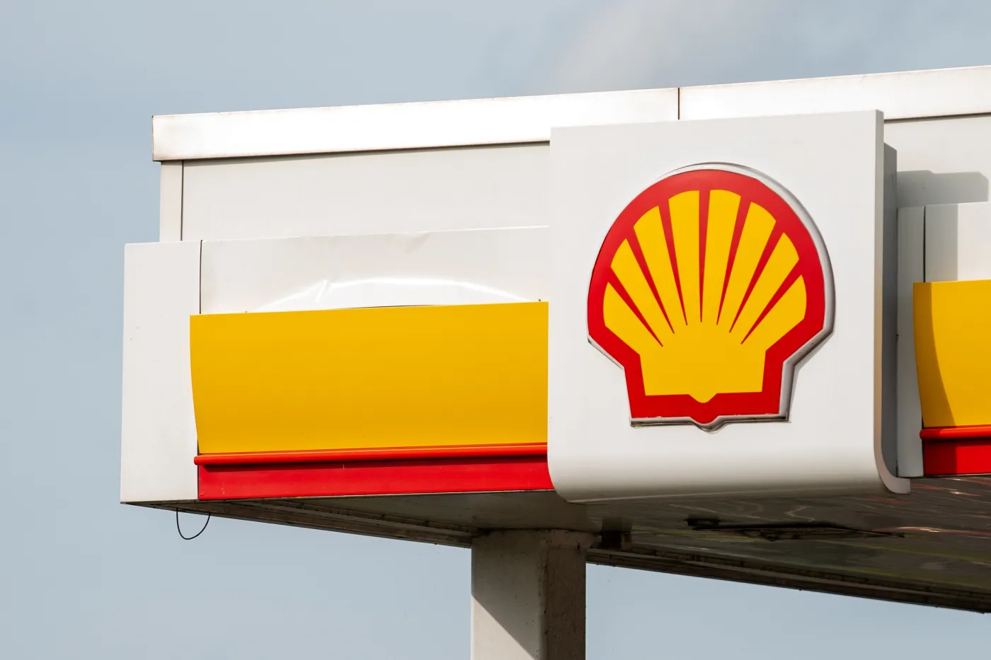 Wielka wygrana Shell. Gigant naftowy unika drakońskich restrykcji klimatycznych