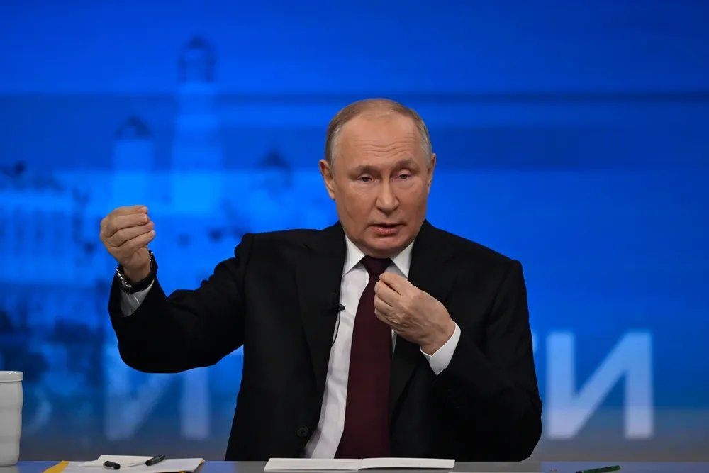 Putin popiera zawieszenie broni w Ukrainie, ale stawia warunki