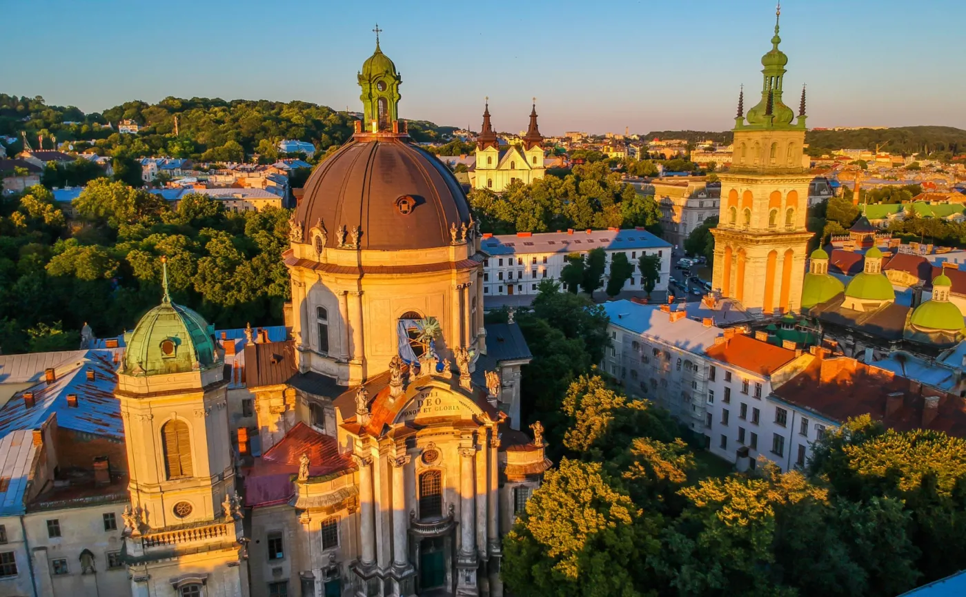 Lwów ratuje zabytki. Rzeźba Chrystusa z Katedry Ormiańskiej przeniesiona do schronu