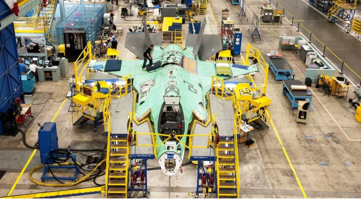 Linia produkcyjna myśliwców F-35