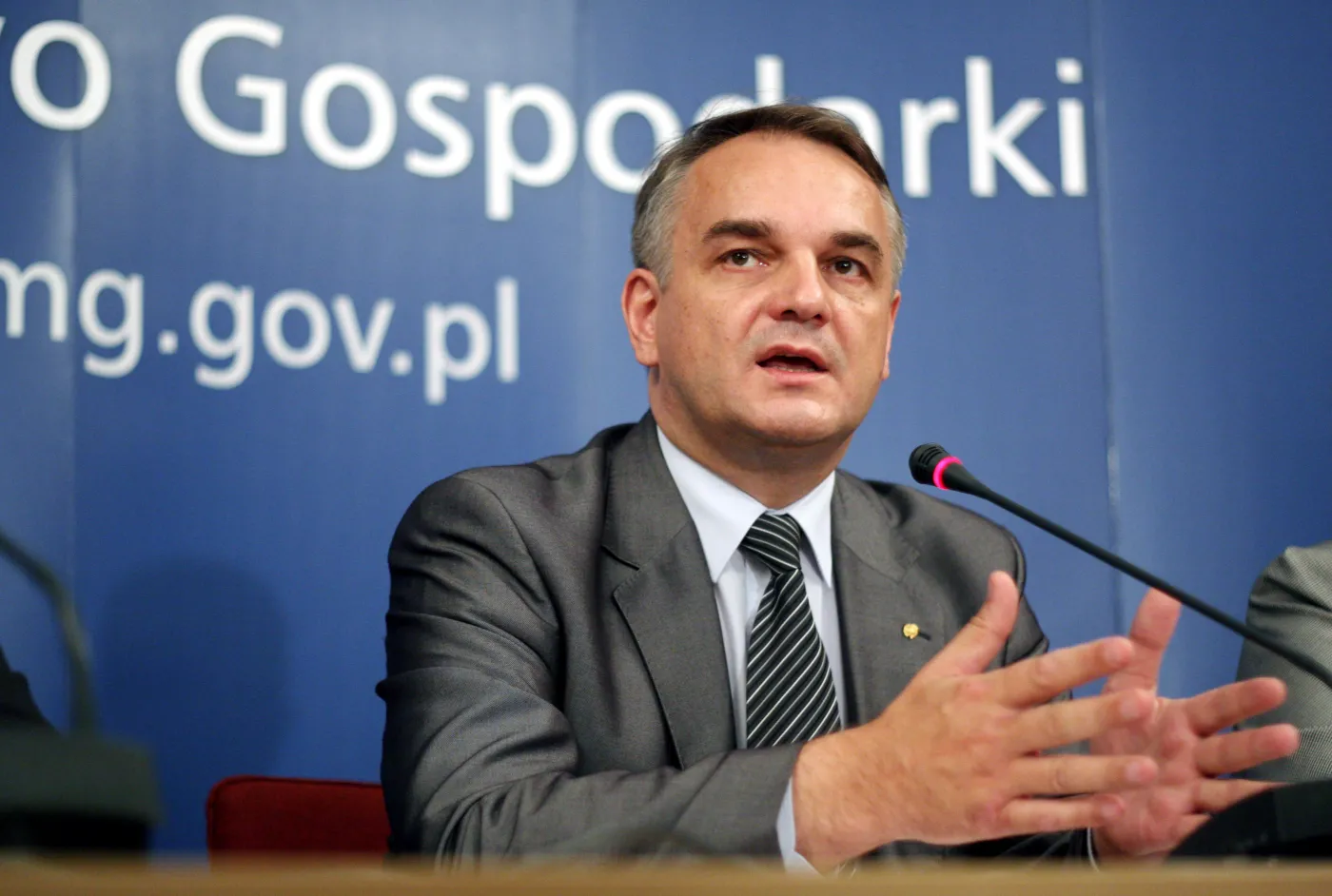 Pawlak za pozostawieniem dywidendy w bankach