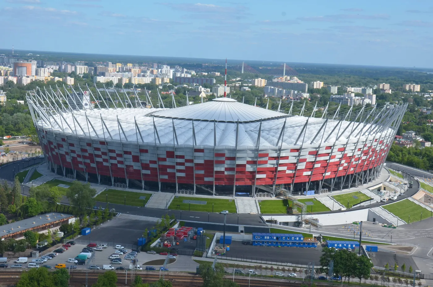 FT: Euro 2012 to symbol postępu. Polska staje się gospodarką rozwiniętą