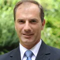 1511356-prof.jpg