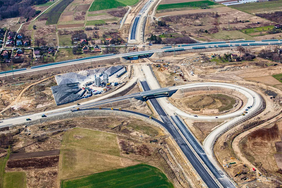 "Puls Biznesu": Zagraniczne ofiary budowy polskich autostrad